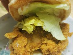 香辣鸡腿堡-百富烤霸 烤鸡汉堡(钱塘江路店)