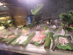 -领鲜活海鲜榴莲自助火锅(东门店)