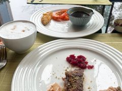 -万达瑞华酒店美食汇自助餐厅(楚河汉街店)