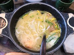 -云海肴·汽锅鸡·云南菜(天山百盛优客店)