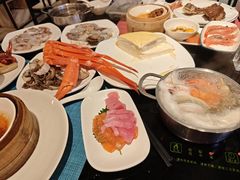 -梅园国际大酒店·自助餐厅(光明港店)
