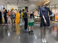 -URBAN REVIVO(济南世茂广场店)
