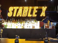 -稳电竞酒店(桥北泰冯路地铁站店)