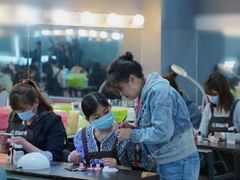 -群丽化妆摄影美甲纹绣培训学校