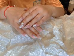 -沫儿·美甲美睫·半永久·皮肤管理