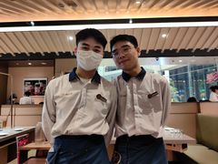 -海底捞火锅(新松江路店)