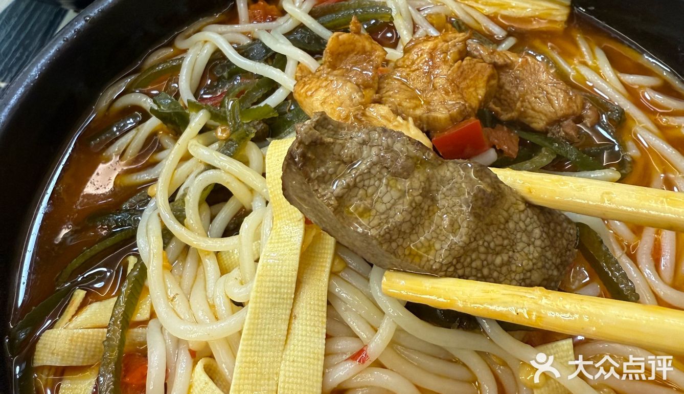 今天吃港式肥汁米线