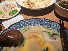 招牌黄鱼面-荣家黄鱼面(前滩太古里店)