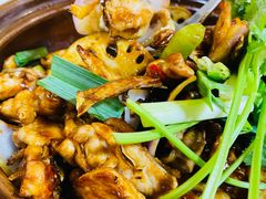 鸡煲-胡须佬鸡煲四季火锅(龙珠大道店)