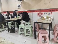 -吉庆桂林米粉·柳州螺蛳粉(港汇广场店)