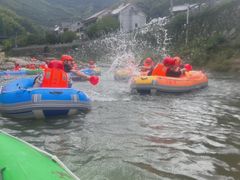 -虎啸峡漂流