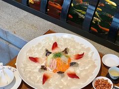 -龙悦湾酒家·八阵鱼生·渔人码头店