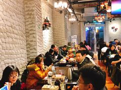 大堂-巴四老城区炭火蛙锅(张江店)