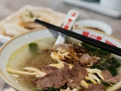 牛肉粉丝汤-小姜锅贴(凤凰街店)