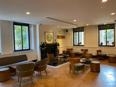 大堂-星巴克臻选(广州沙面店)