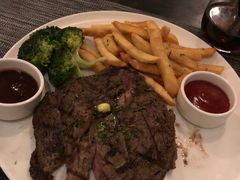 -WOLFGANG PUCK KITCHEN & BAR(迪士尼小镇店)