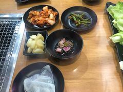 -肉甲韩国木炭烤肉(新壹街1店)