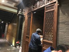 -功德林(南京西路店)