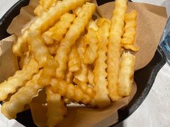 -必胜客(尹山湖歌林公园店)