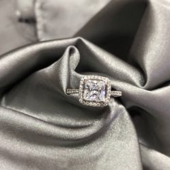 -威德钻石-克拉钻大本营(南京东路店)