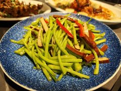 茼蒿炒香干-富临轩私房菜(集庆门大街店)