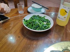 -芦茨金富饭庄·25年老字号·专做稻草鸡