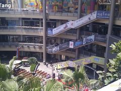 -百联西郊购物中心·停车场