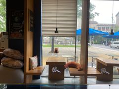 靠窗位-咖星人E·T coffee·云赛空间