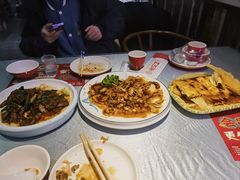 -鑫裕园三个拿手菜(白堤路店)