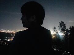 -鬼笑石后山停车场