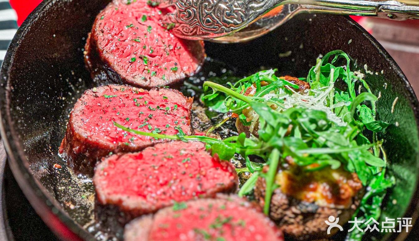 🌈和对象在这里过纪念日，一整个被浪漫哭