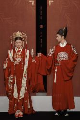 点击看大图 -巴黎春天婚纱摄影(临安店)