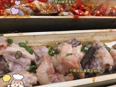 -胡须哥网红竹筒菜