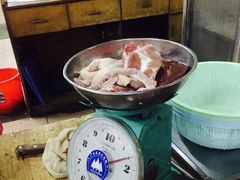 -标记美食新鲜猪杂(兴南大道店)