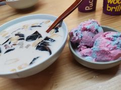牛奶烧仙草-怪物的冰与火(天虹商场中山路店)