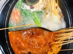 -两三事小郡肝串串香火锅(桂庙店)