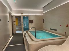-深圳国际会展中心希尔顿酒店(前海华发冰雪世界店)