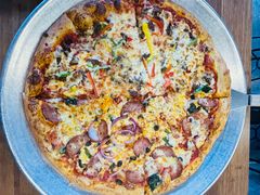 嘉州小牛肉和麻辣教父中号双拼披萨-Tubestation站点比萨(五道营店)