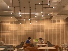 大堂-奈雪的茶(市百一店)