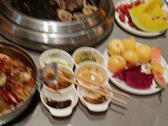 -黑金·寻焰自助百汇·烤肉·火锅(中街店)