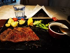 -必胜客(东大桥店)