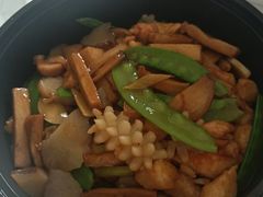 -老六饭店(翠通路店)