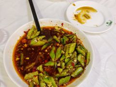 -乡土特色.冷锅鱼.牦牛肉汤锅