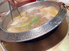-左庭右院鲜牛肉火锅(金山万达店)