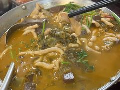 -余杨鸭鸭餐厅