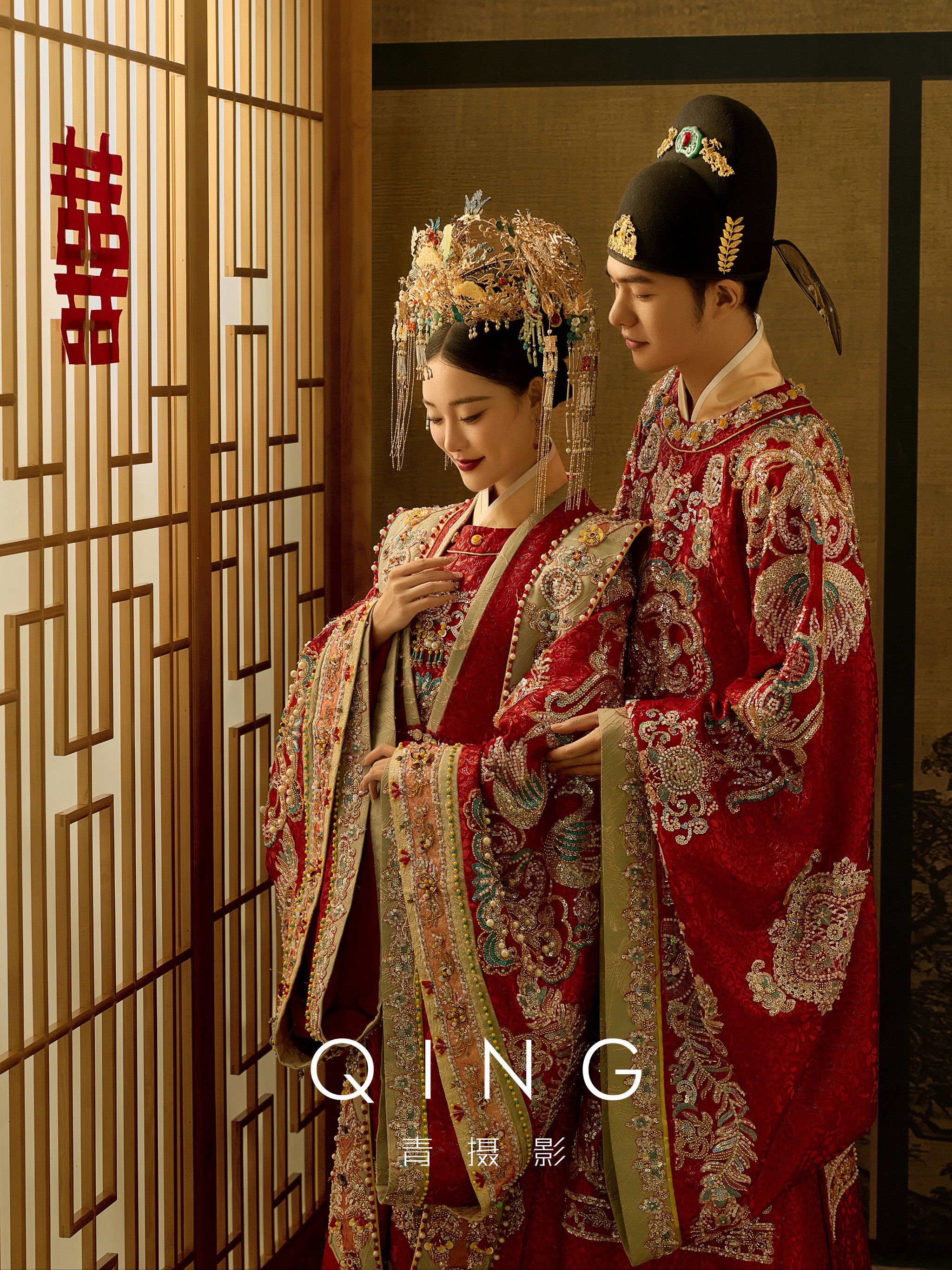 凤冠霞帔是我最大的诚意🏮国风汉服婚纱照