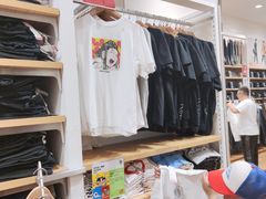 -优衣库(银川新华百货CCMall店)