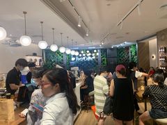 等位区-Peet's Coffee皮爷咖啡(德基店)