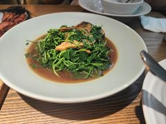 -蜜桃餐厅·伴山(湖滨商业街店)