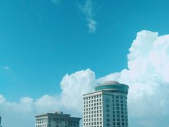 -宝利来国际大酒店-凤凰阁旋转餐厅